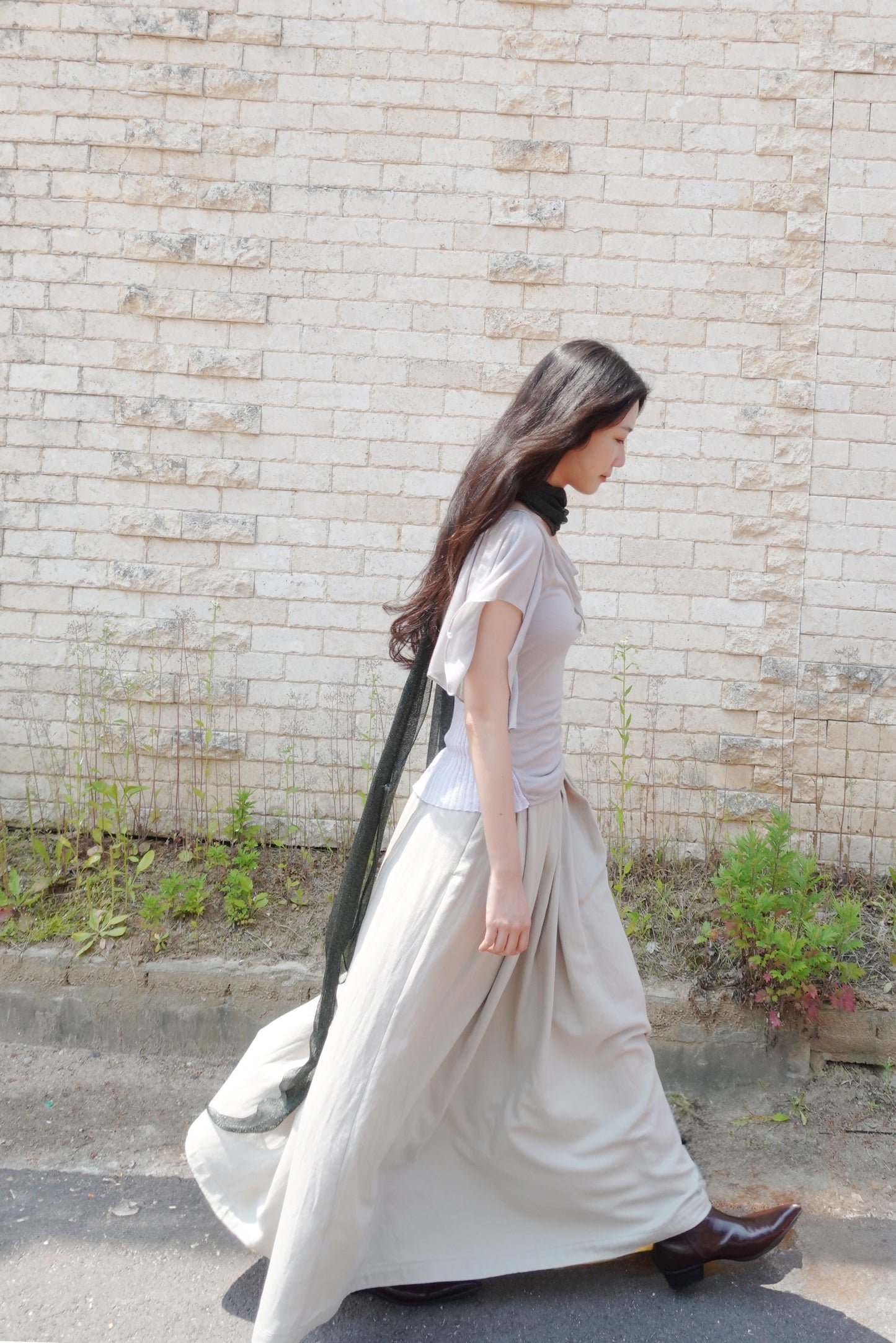 DRAPE 010 'Random Tuck Deep Slit Skirt'