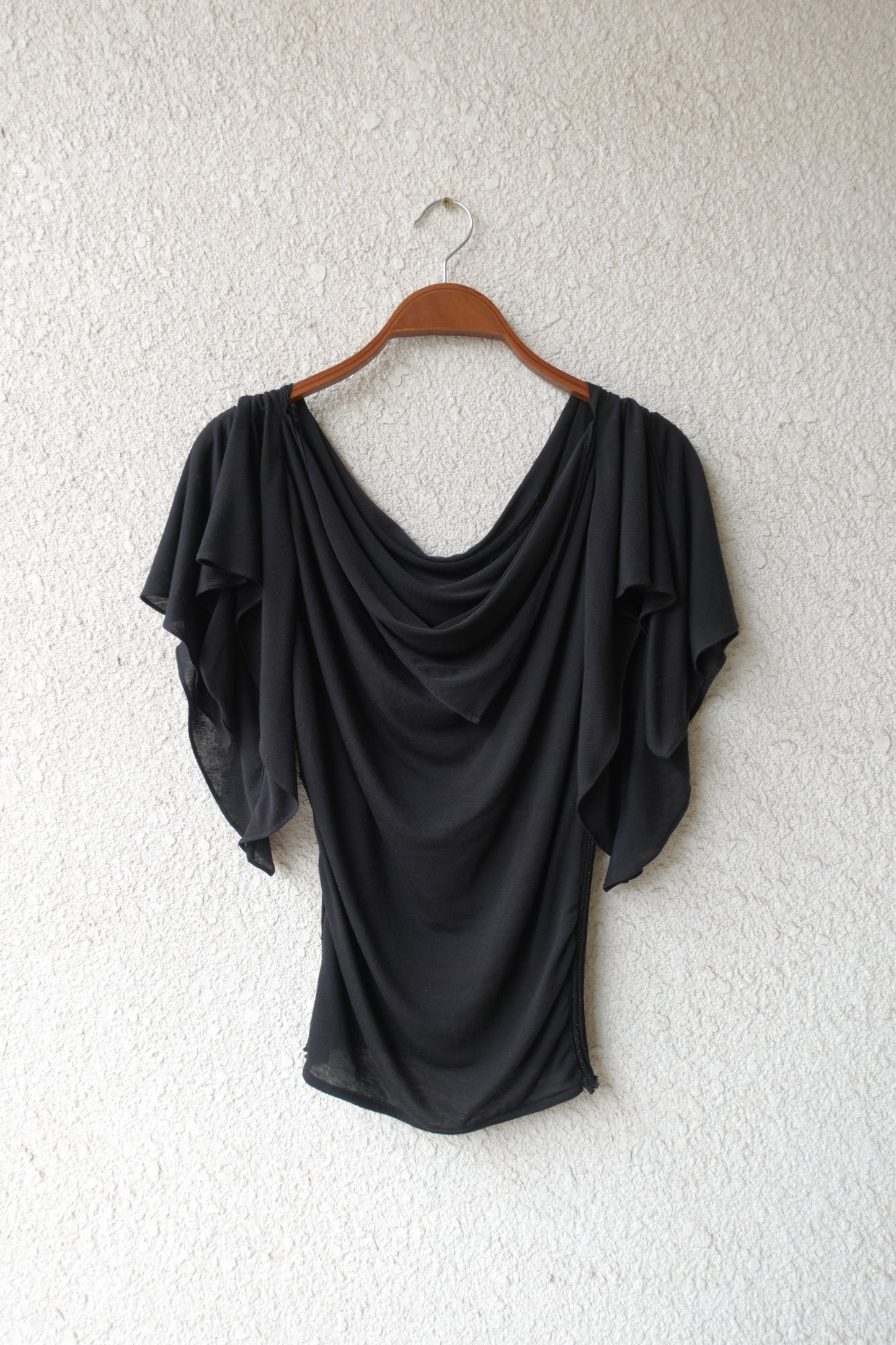RIB 005 'Dancing Sleeves Back knit Jersey Top'
